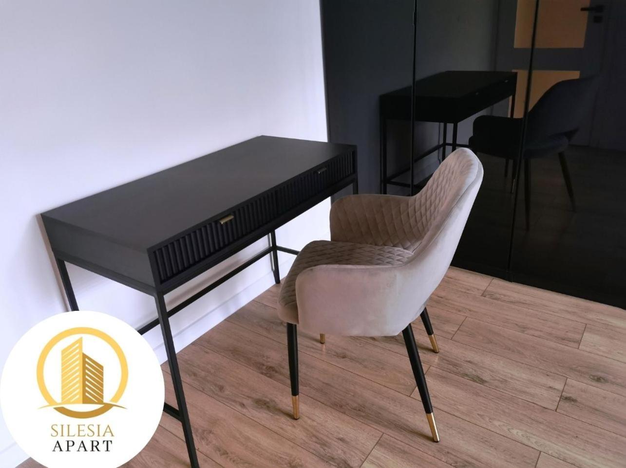 Apartament Ceglany Tychy Extérieur photo